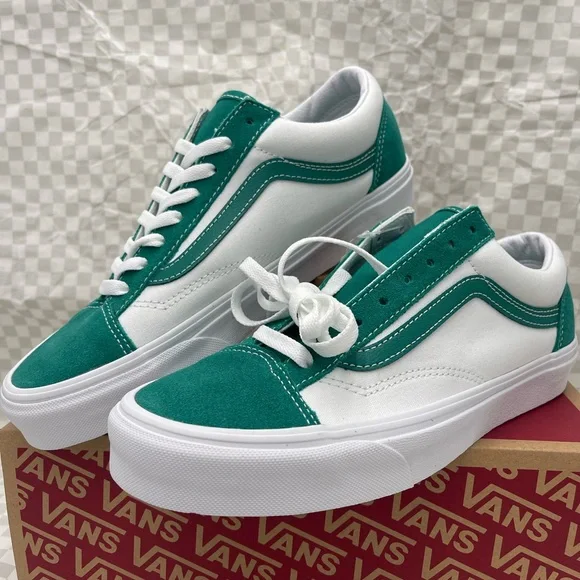 Vans WMNS Style 36 'Classic Sport -
Cadmium Green Sneakers
VN0A54F69YE - Picture 4 of 16